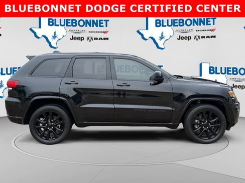 Used 2021 Jeep Grand Cherokee Laredo X RWD image 4