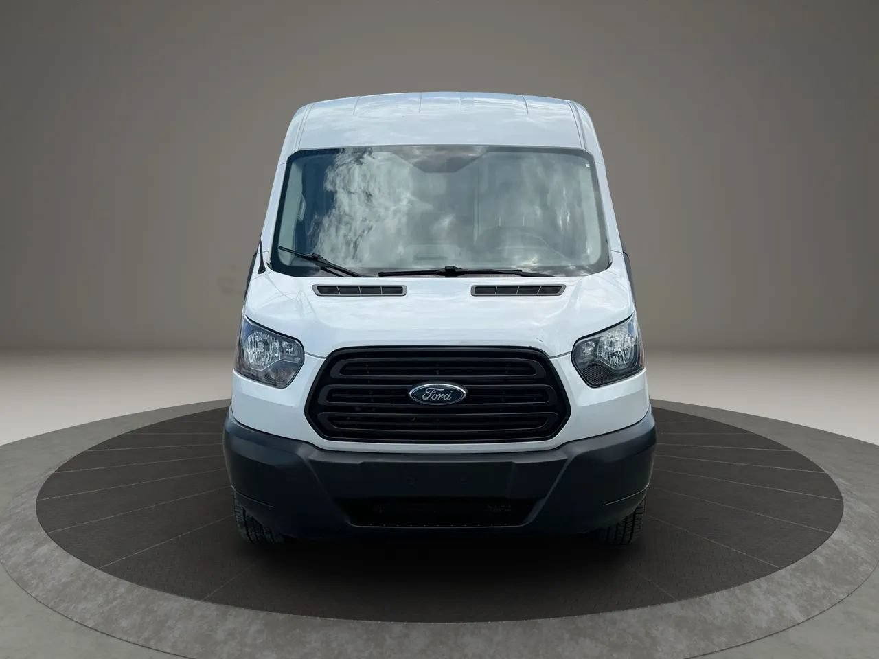 Used 2019 Ford Transit 150 148 Medium Roof RWD image 2