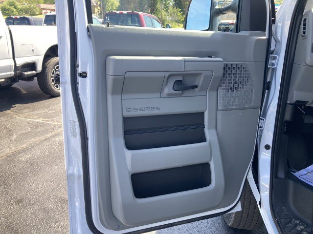 New 2027 Ford E-350 and Econoline 350 Super Duty w/ Power Equipment Group RWD image 10