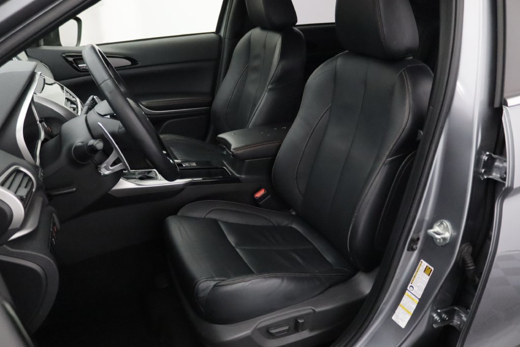 Used 2019 Mitsubishi Eclipse Cross SEL AWD/4WD image 14