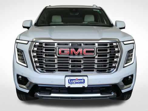 New 2026 GMC Yukon XL Denali w/ Denali Reserve Package AWD/4WD image 7