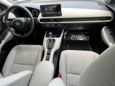 Used 2025 Honda HR-V LX image 28