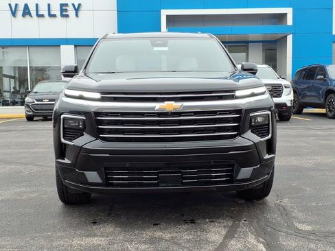 New 2026 Chevrolet Traverse High Country AWD/4WD image 2