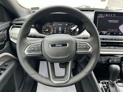 Used 2024 Jeep Compass Limited AWD/4WD image 13