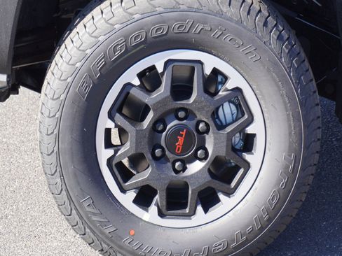 New 2026 Toyota Tacoma TRD Off-Road image 7