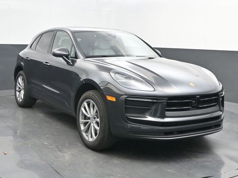 New 2025 Porsche Macan image 6
