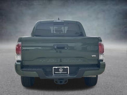 Used 2022 Toyota Tacoma TRD Sport RWD image 4