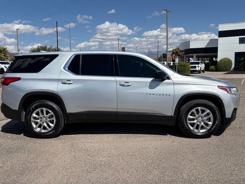Used 2020 Chevrolet Traverse LS w/ LPO, Floor Liner Package FWD image 4