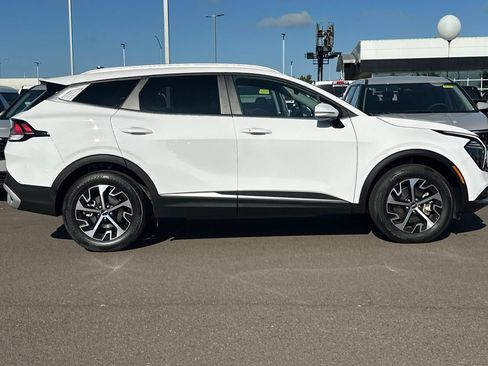 Certified 2025 Kia Sportage EX AWD/4WD image 3