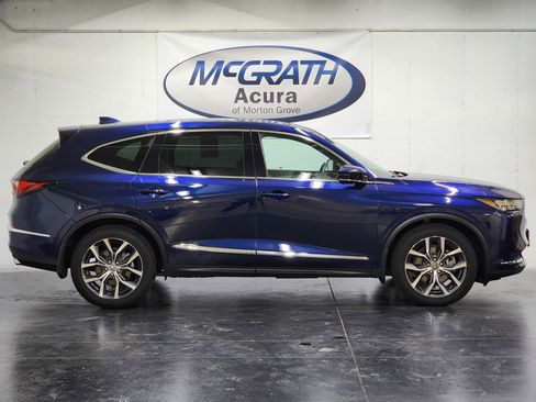 Certified 2024 Acura MDX w/Technology Package image 3