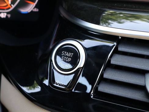 Used 2023 BMW 530i w/ Premium Package RWD image 27
