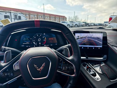 Used 2021 Chevrolet Corvette Stingray Premium Conv w/ 3LT image 16