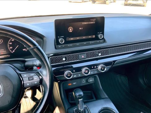 Used 2022 Honda Civic Sport image 6