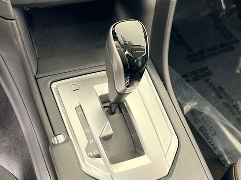 Used 2023 Subaru Crosstrek 2.0i Premium AWD/4WD image 16