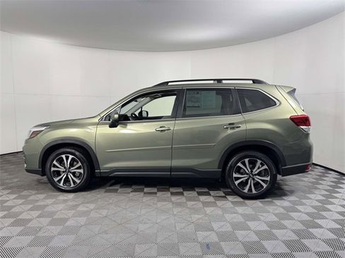 Used 2020 Subaru Forester Limited image 11