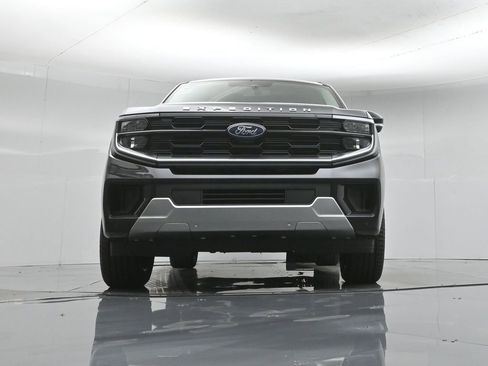 New 2026 Ford Expedition Max Platinum w/ Driver's Package AWD/4WD image 47