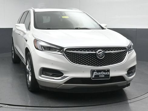 Used 2019 Buick Enclave Avenir w/ Avenir Technology Package AWD/4WD image 2