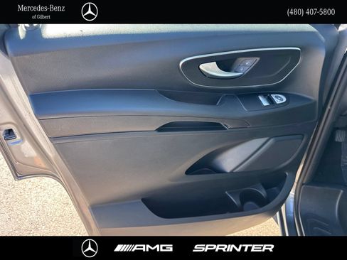 Used 2023 Mercedes-Benz Metris Passenger image 28