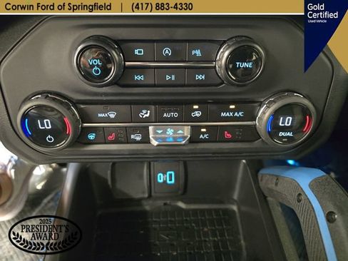 Certified 2024 Ford Bronco Wildtrak AWD/4WD image 28
