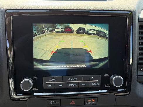 Used 2024 Nissan Frontier S RWD image 23