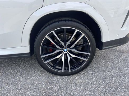 Used 2022 BMW X6 xDrive40i w/ M Sport Package AWD/4WD image 9
