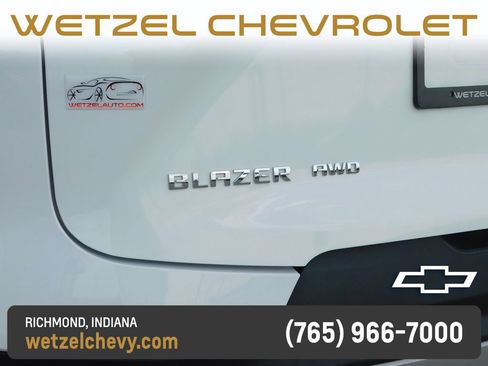Used 2025 Chevrolet Blazer LT AWD/4WD image 39