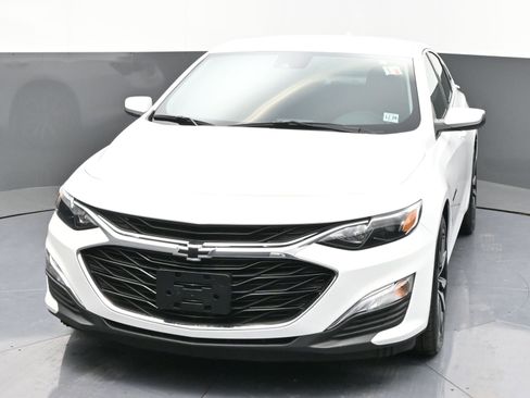 Used 2024 Chevrolet Malibu RS image 3