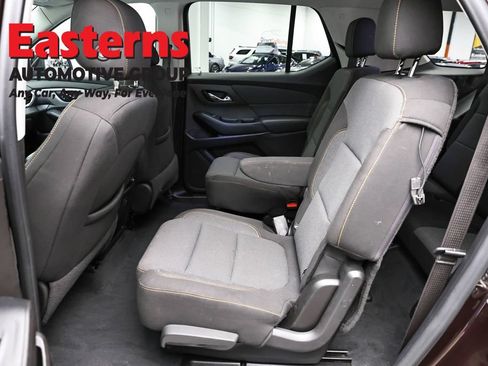 Used 2021 Chevrolet Traverse LT AWD/4WD image 22