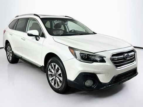 Used 2019 Subaru Outback 3.6R Touring w/ Popular Package #3A AWD/4WD image 2