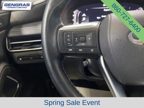 Used 2023 INFINITI QX60 Sensory w/ Vision Package AWD/4WD image 19