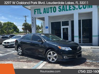 Used 2012 Toyota Camry SE w/ Leather Pkg