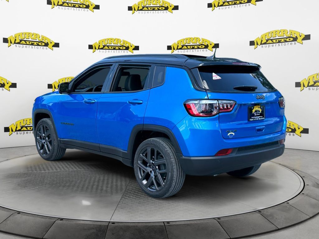 New 2025 Jeep Compass Limited w/ Sun & Sound Group AWD/4WD image 3