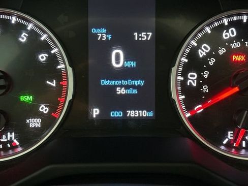 Certified 2021 Toyota RAV4 XLE w/ Convenience Package AWD/4WD image 30