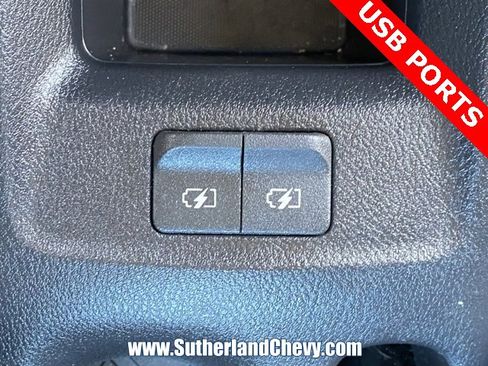 Used 2020 Nissan Kicks S image 34