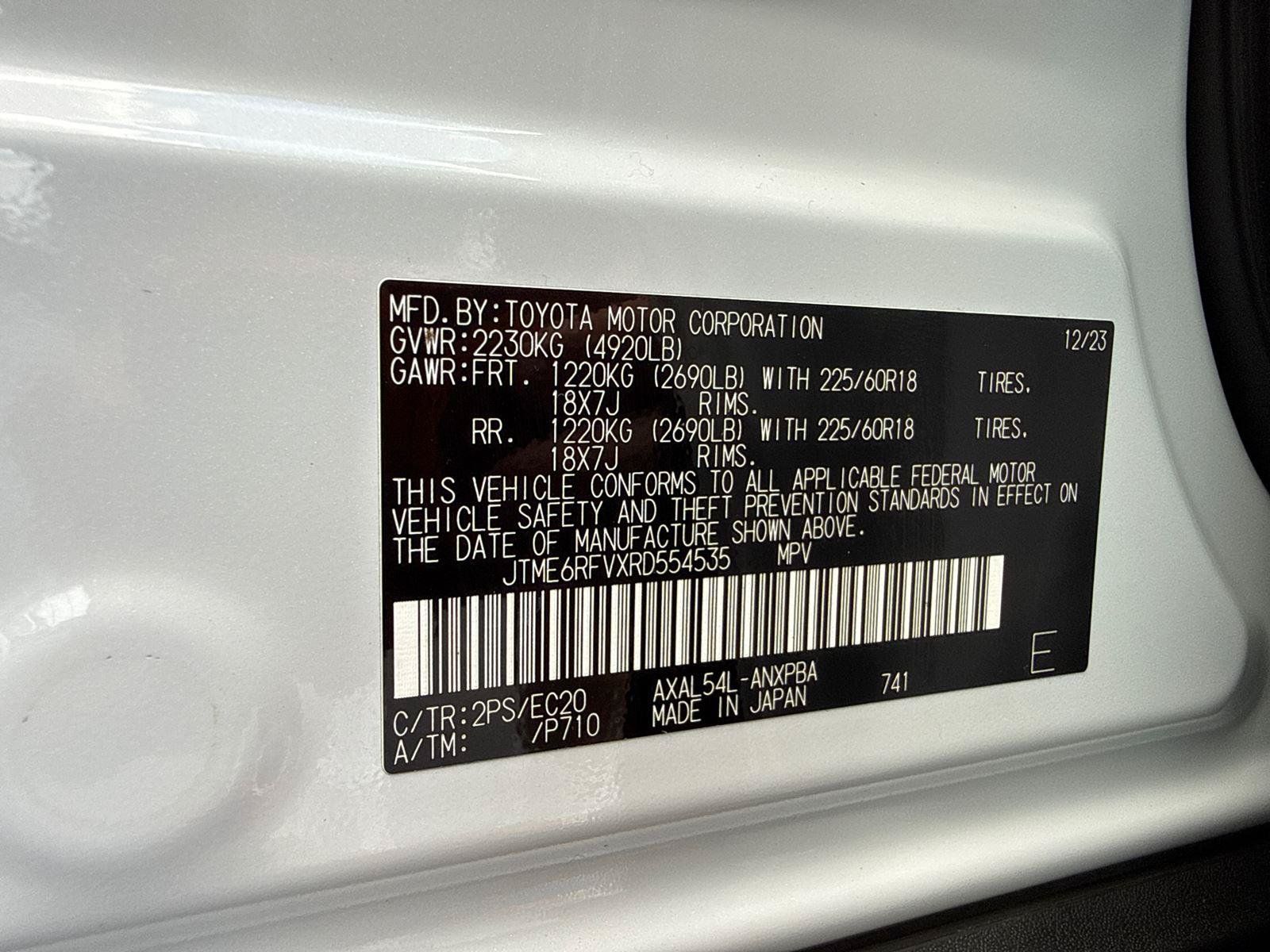Used 2024 Toyota RAV4 XSE w/ Advanced Technology Package AWD/4WD image 33