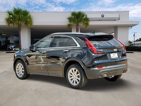 Used 2023 Cadillac XT4 Luxury w/ Cold Weather Package image 6