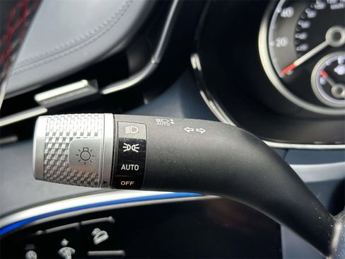 Used 2023 Genesis GV70 3.5T Sport w/ Sport Advanced Package image 33