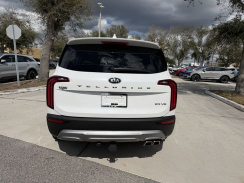 Certified 2020 Kia Telluride EX image 4