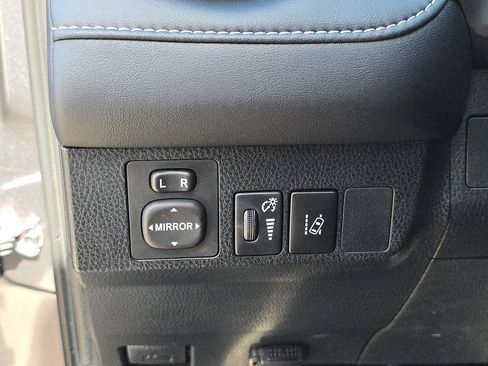 Used 2017 Toyota RAV4 Limited w/ Advanced Technology Package FWD image 33