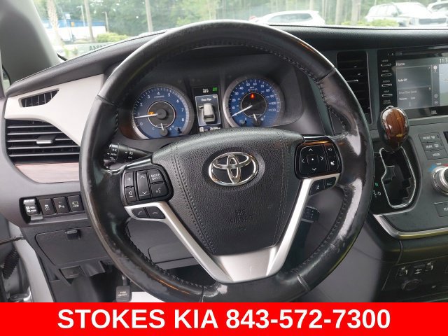Used 2019 Toyota Sienna Limited Premium AWD/4WD image 11