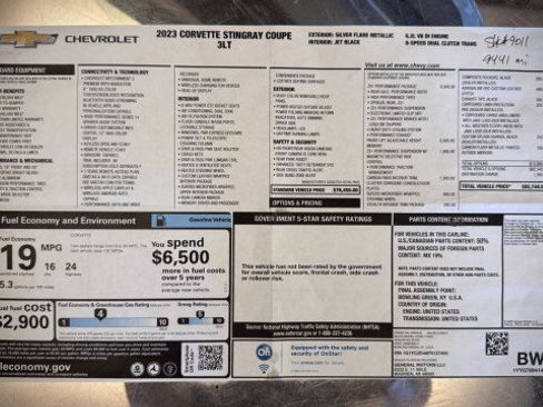 Used 2023 Chevrolet Corvette Stingray Premium Cpe w/ Z51 Performance Package image 18