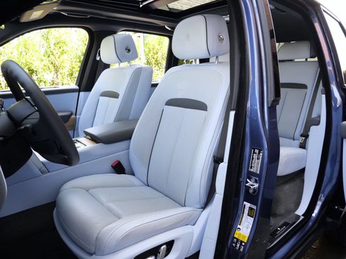 Used 2023 Rolls-Royce Cullinan w/ Cullinan Package AWD/4WD image 27