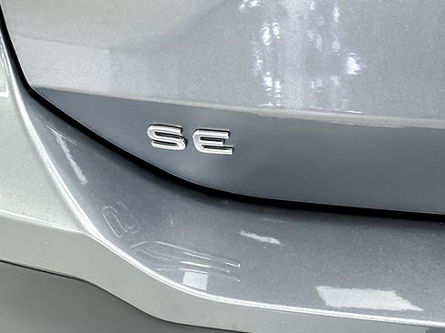 New 2026 Volkswagen Tiguan SE image 25