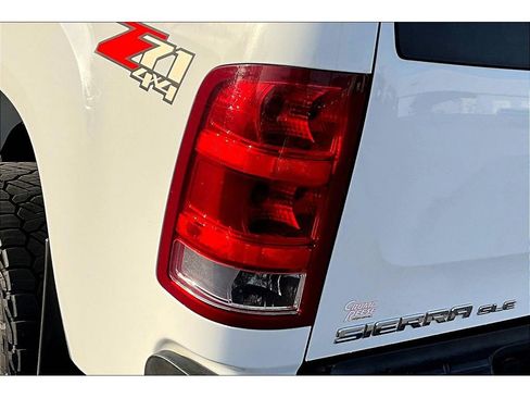 Used 2014 GMC Sierra 2500 SLE w/ SLE Preferred Package image 22