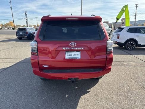 Used 2024 Toyota 4Runner SR5 image 12