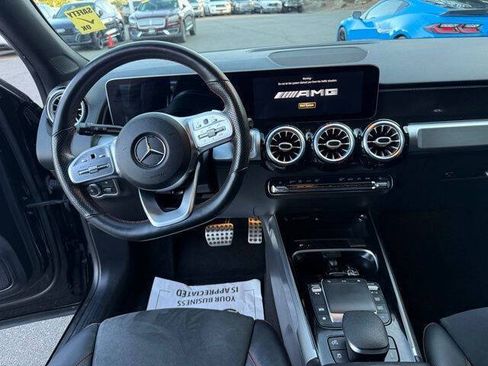 Used 2021 Mercedes-Benz GLB 35 AMG 4MATIC image 24