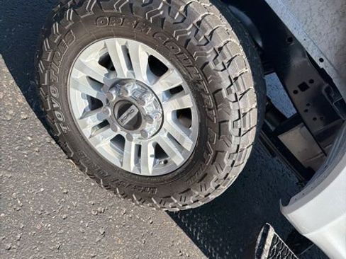 Used 2019 Ford F250 XLT AWD/4WD image 5