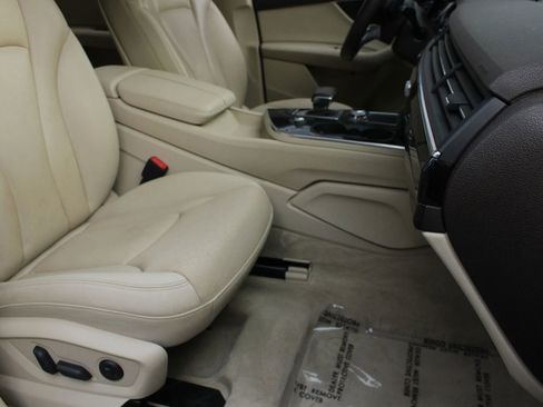 Used 2017 Audi Q7 3.0T Premium Plus image 31