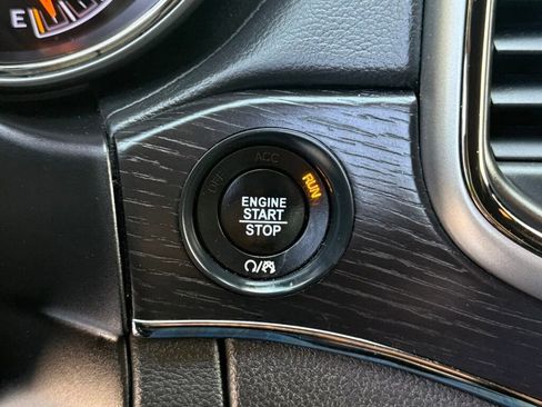 Used 2018 Jeep Grand Cherokee High Altitude AWD/4WD image 29