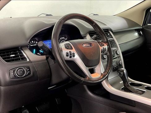 Used 2013 Ford Edge SEL image 18